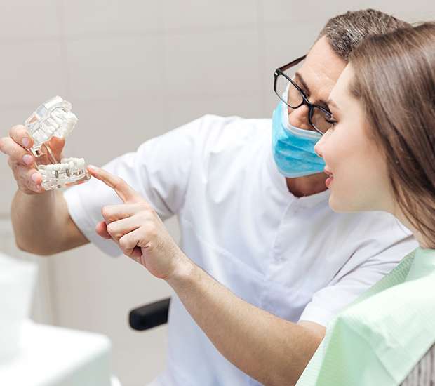 prosthodontist near me that accept medicare